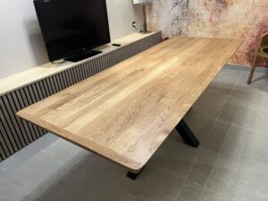 Linear Design Luxury Handmade Oak Table Stingray Edging